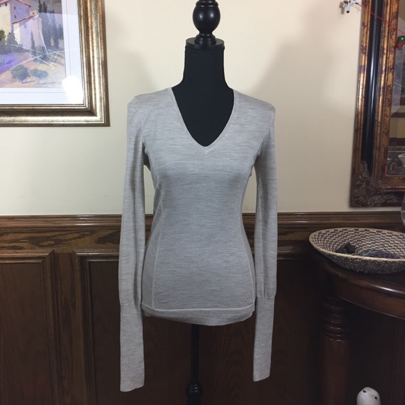 Gorgeous Theory Beige Wool Long Sleeve! - Picture 5 of 8